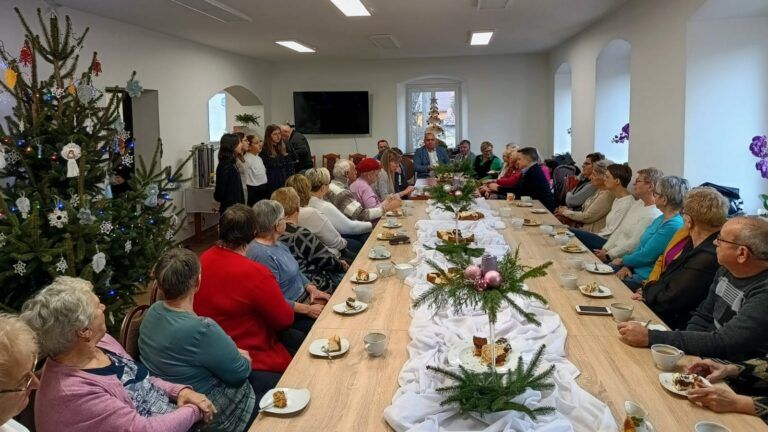 Oficjalnie otwarto Klub Senior + w Golińsku