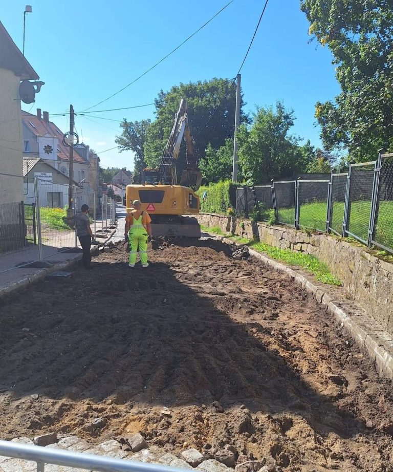Rozpoczynamy przebudowę ulicy Adama Mickiewicza od skrzyżowania ul. Miłej do Pl. Niepodległości