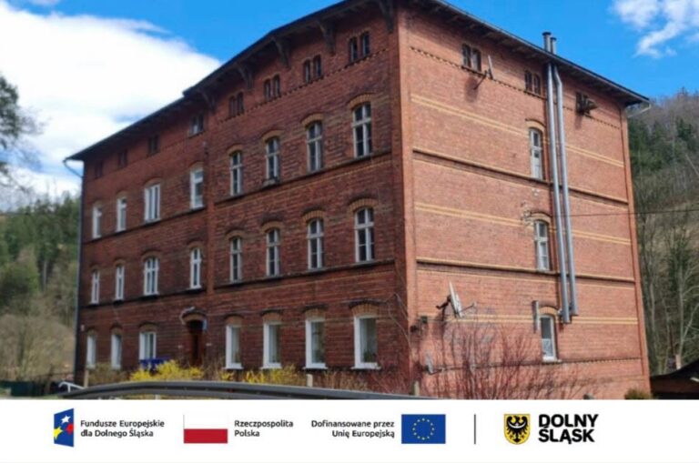 „Transformacja energetyczna budynków mieszkalnych w celu ograniczenia niskiej emisji w Gminie Mieroszów”